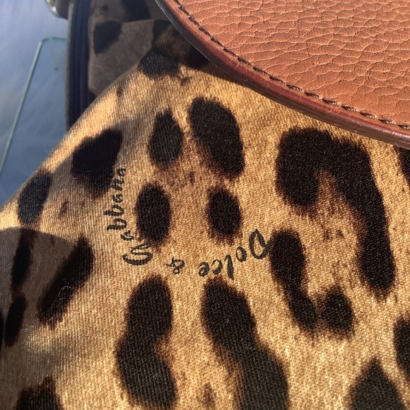 DOLCE & GABBANA
Leather & Canvas Leopard Animalier Saddle Crossbody Bag - Picture 11 of 12